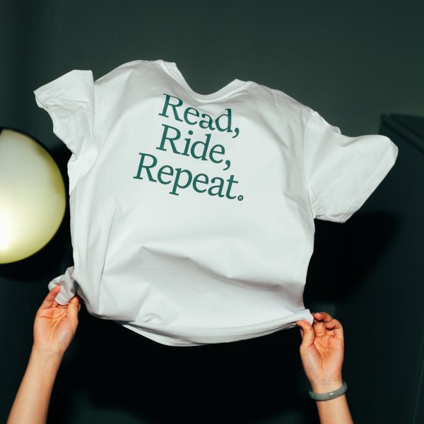 Read, ride, repeat  -  Unisex T-Shirt Fashion